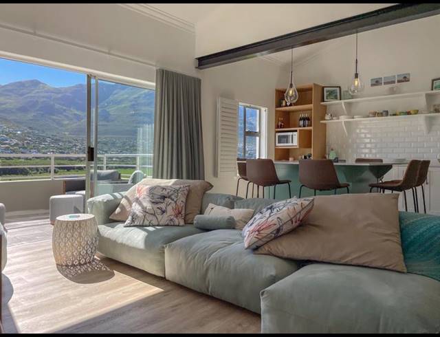 2 BEDROOM PROPERTY TO RENT IN HOUT BAY CENTRAL